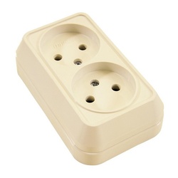 Розетка о/у Makel 45217, 2 гнезда, б/з, кремовая