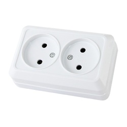 Розетка о/у Makel 45117, 2 гнезда, б/з, белая